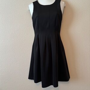 Elegant Calvin Klein Black Sleeveless Dress